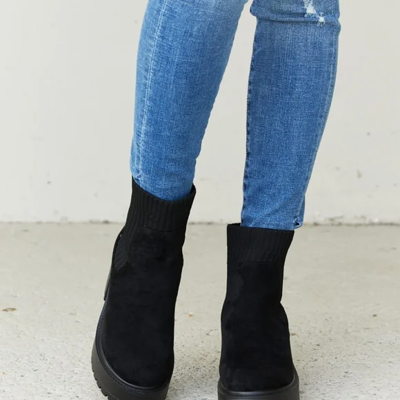 Strive For More Chunky Sole Sock Booties in Black - Picture 6 of 9